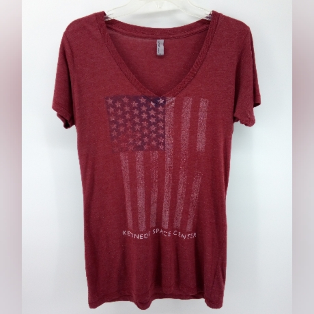 Kennedy Space Station Red American Flag 4th of July Cotton Blend Tee L Science